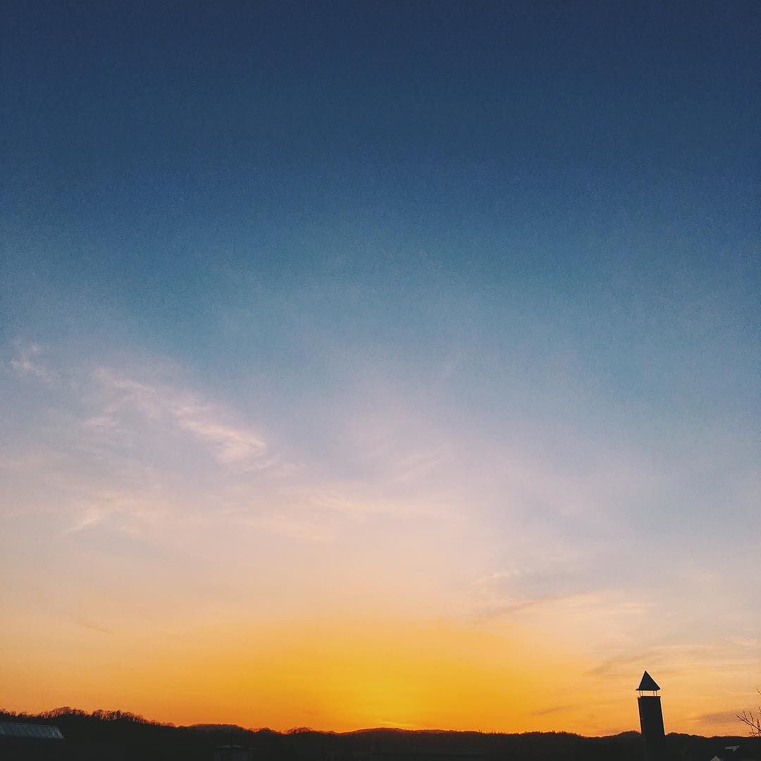 p.m.5:56 #sorapetitcc #sunset #iphonephotography #vscoc am #landscape #kao_ombetsu #iphonese #reco_ig #pics_jp #風景写真