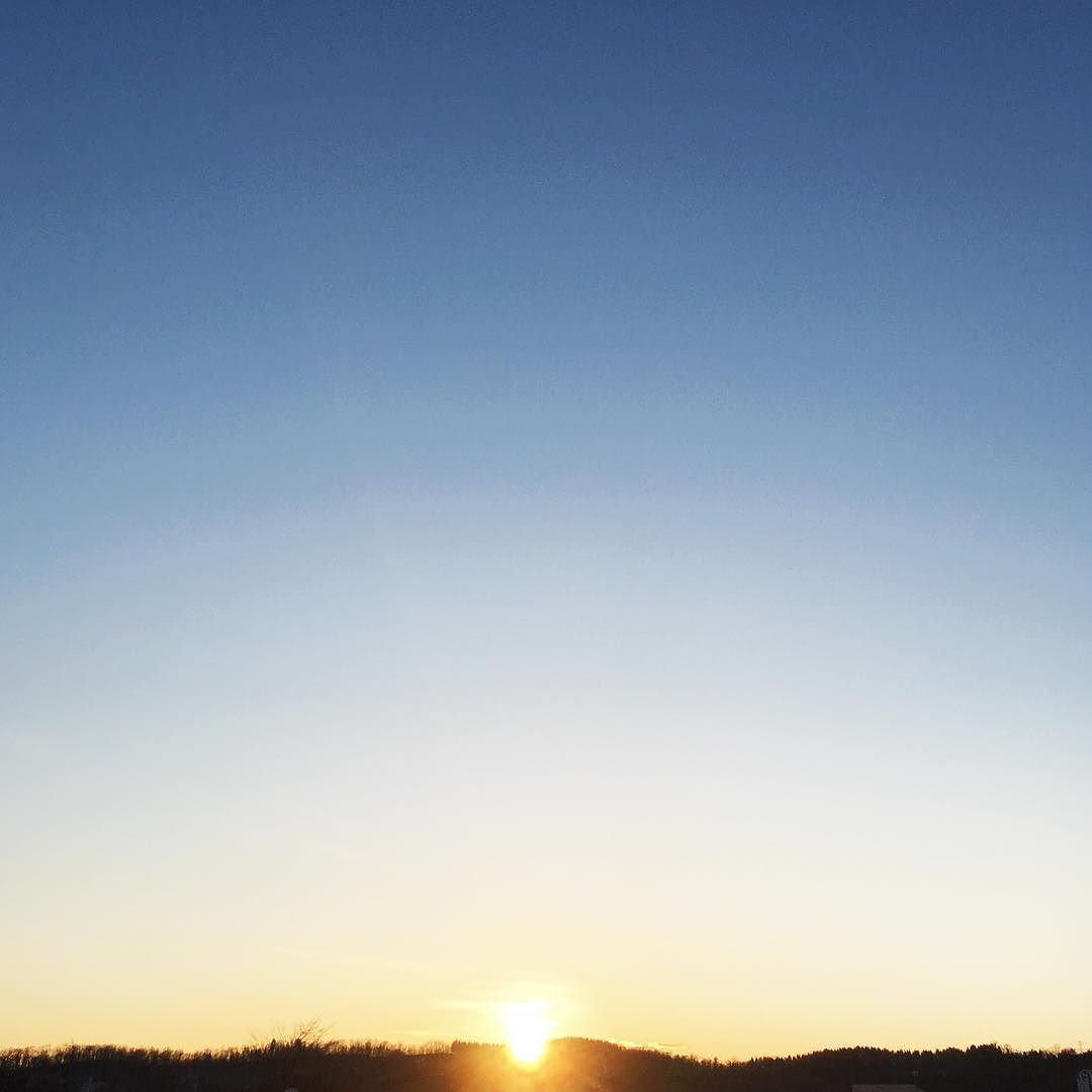 p.m.3:40 #sorapetitcc #sunset #iphonephotography #vscocam #landscape #kao_ombetsu #iphonese #reco_ig #pics_jp #風景写真
