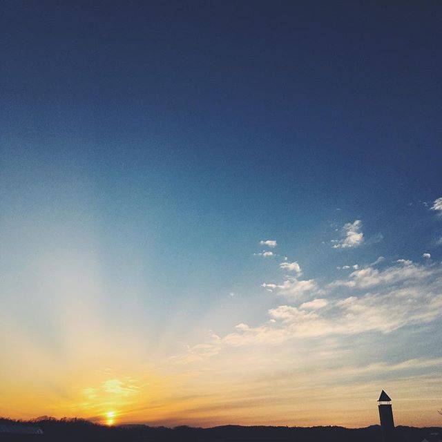 p.m.5:23 #sorapetitcc #sunset #iphonephotography #vscocam #landscape #kao_ombetsu #iphonese #reco_ig #pics_jp #風景写真