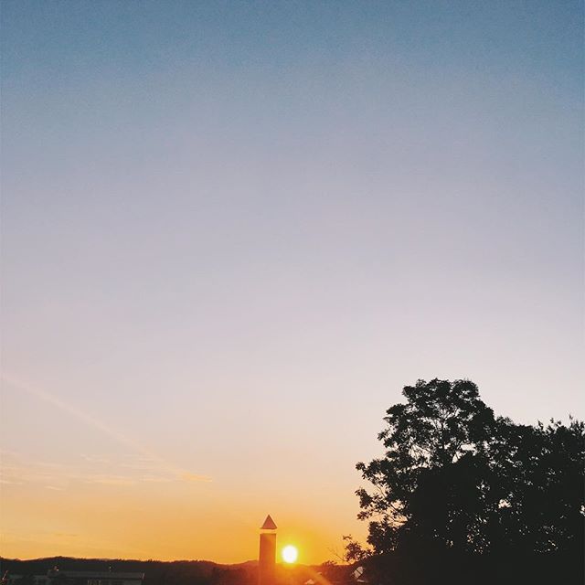 久しぶりに夕日が撮れました。p.m.6:43 #sorapetitcc #sunset #iphonephotography #vscocam #landscape #kao_ombetsu #iphonese #reco_ig #風景写真 #igersjp