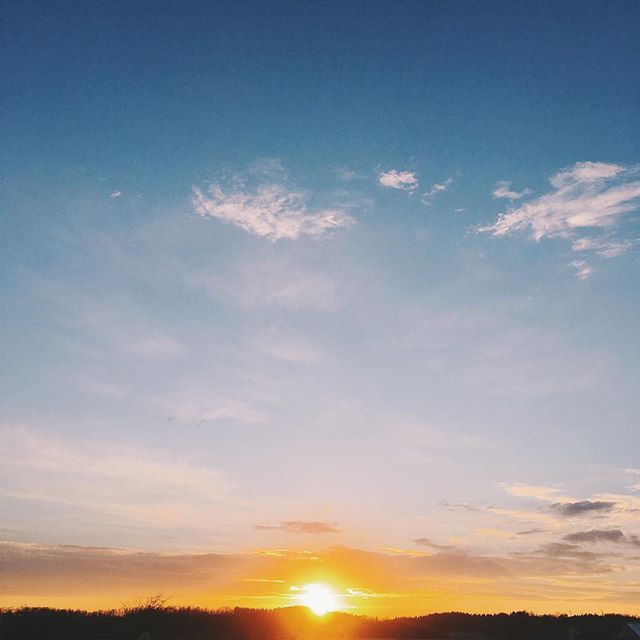 p.m.3:33 * ** #iphonese #vscocam #sorapetitcc #igersjp #reco_ig #landscape #風景写真 #kao_ombetsu #sunset
