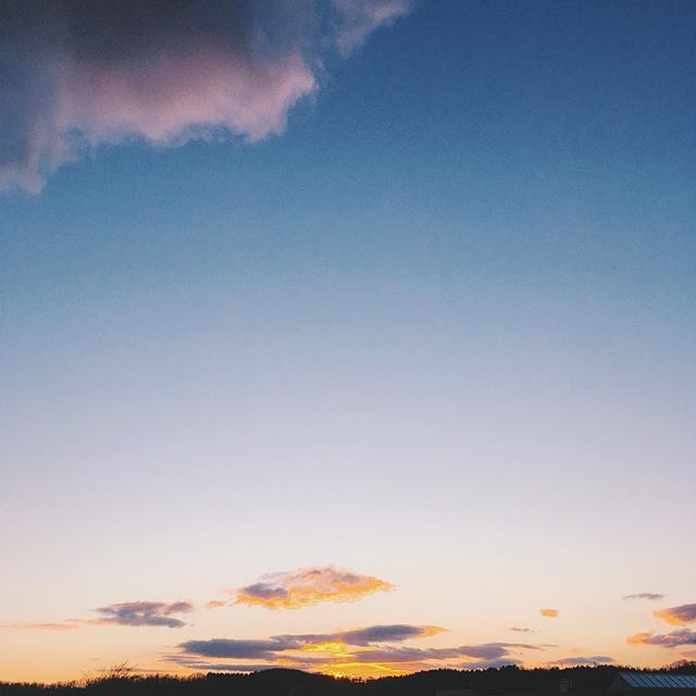 2018.11.23 p.m.3:47 * ** #iphonese #vscocam #sorapetitcc #igersjp #reco_ig #landscape #風景写真 #kao_ombetsu #sunset