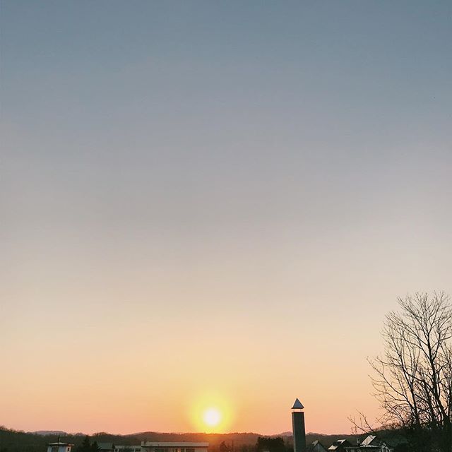 時間が前後してしまうけど、昨日の夕日は美しかった。2019.4.29 p.m.6:01 ＊ ＊＊ #iphone7 #vscocam #sorapetitcc #igersjp #reco_ig #landscape #風景写真 #kao_ombetsu #sunset